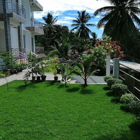 Marlene'S Hilltop Villa